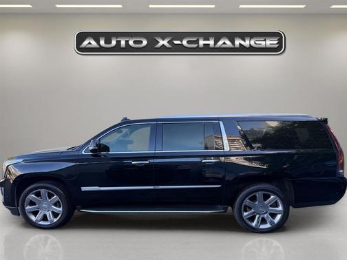 2018 Cadillac Escalade ESV Luxury