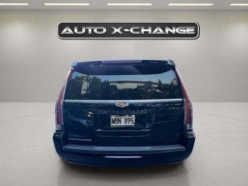 2018 Cadillac Escalade ESV Luxury