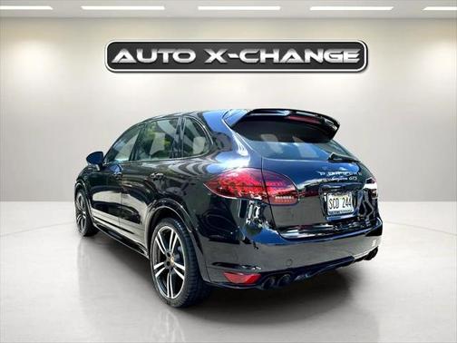 2013 Porsche Cayenne GTS