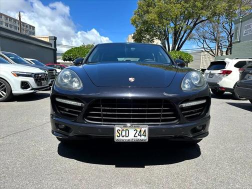 2013 Porsche Cayenne GTS