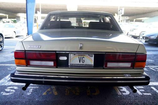 Photo 5 of 29 of 1982 Rolls-Royce Silver Spur