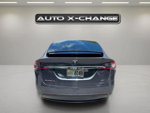 Gray 2018 Tesla Model X 75D AWD