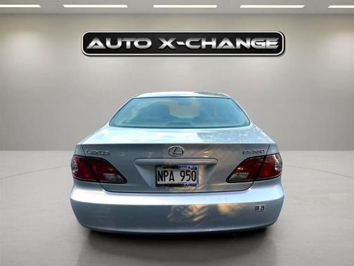 2004 Lexus ES 330 Base