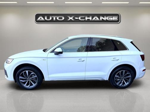 2022 Audi Q5 45 S line Premium Plus