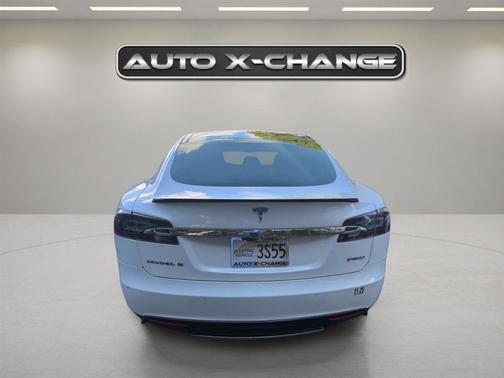 2015 Tesla Model S P90D