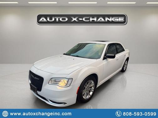 2017 Chrysler 300 Limited