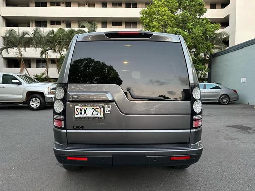 2016 Land Rover LR4 Base
