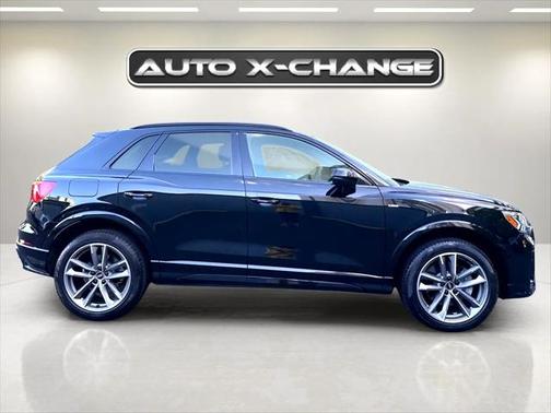 2022 Audi Q3 45 S line Premium Plus