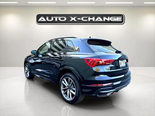 2022 Audi Q3 45 S line Premium Plus