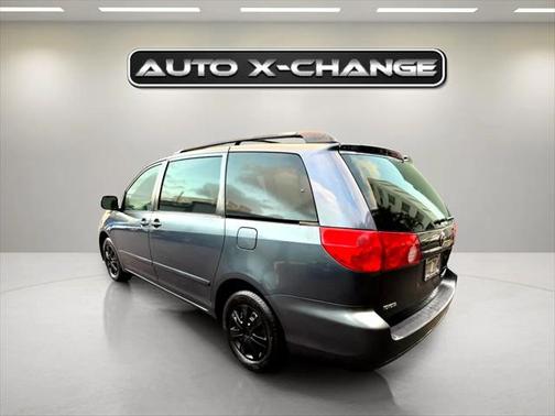2010 Toyota Sienna CE
