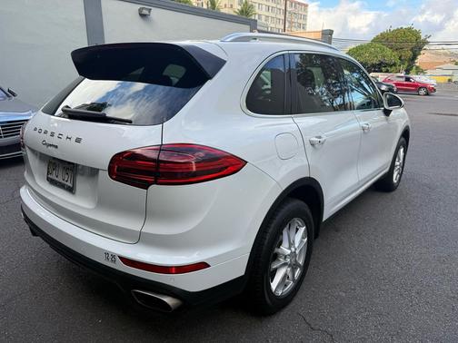 2016 Porsche Cayenne Cayenne