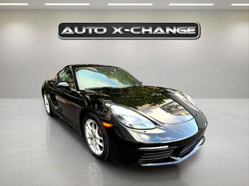 2022 Porsche 718 Cayman T