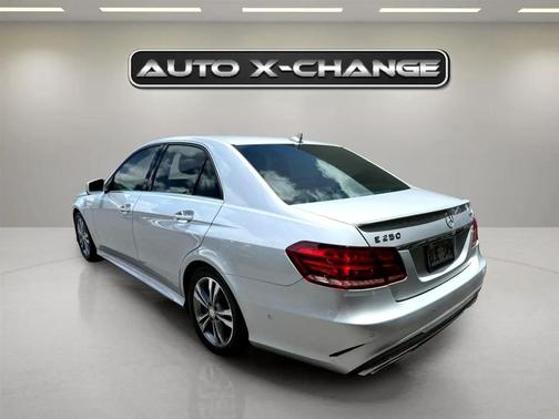 2014 Mercedes-Benz E-Class 4dr Sdn E 250 BlueTEC Sport RWD