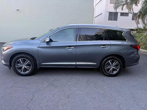 Gray 2019 INFINITI QX60 Luxe