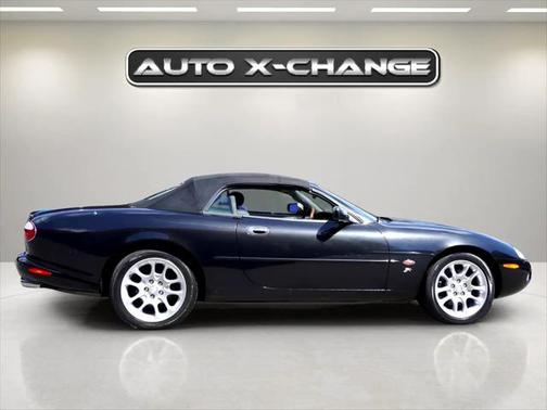 2001 Jaguar XKR Base