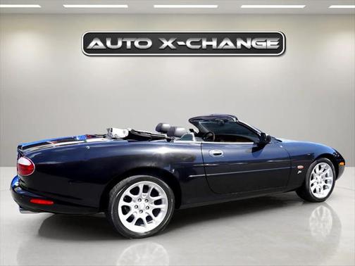 2001 Jaguar XKR Base