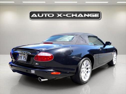 2001 Jaguar XKR Base