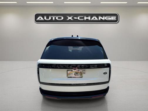 2023 Land Rover Range Rover P440e SE SWB