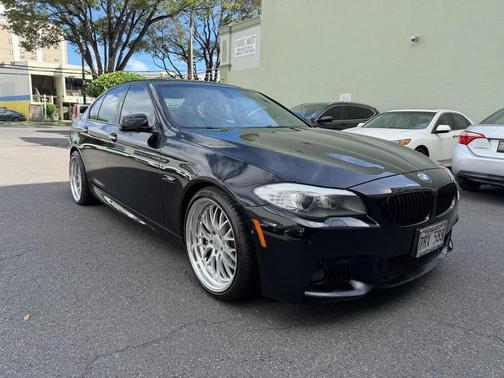2011 BMW 550 4dr Sdn 550i RWD