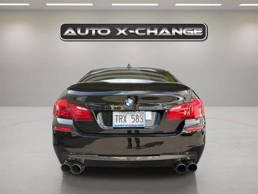 2011 BMW 550 4dr Sdn 550i RWD