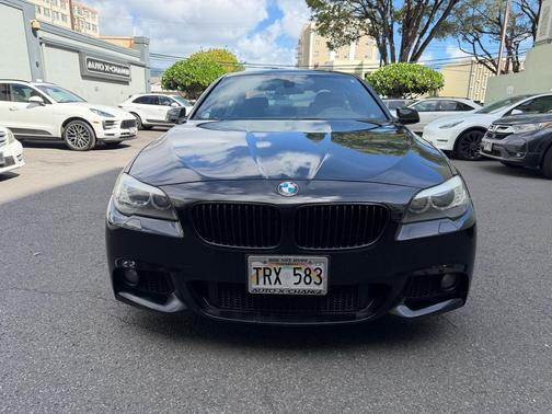 2011 BMW 550 4dr Sdn 550i RWD