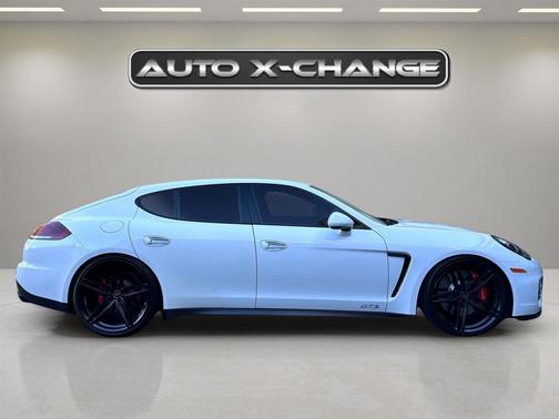 2015 Porsche Panamera GTS