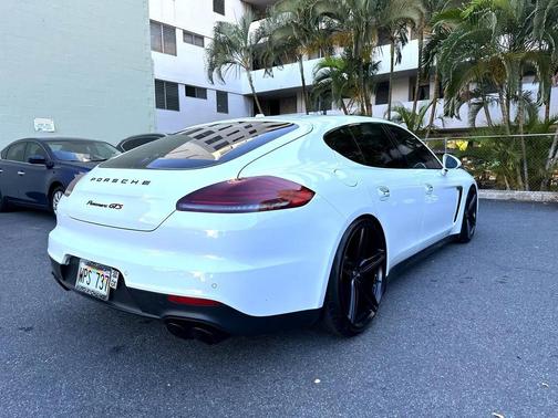 2015 Porsche Panamera GTS