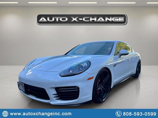 2015 Porsche Panamera GTS