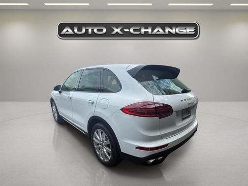 2015 Porsche Cayenne Cayenne S E-Hybrid