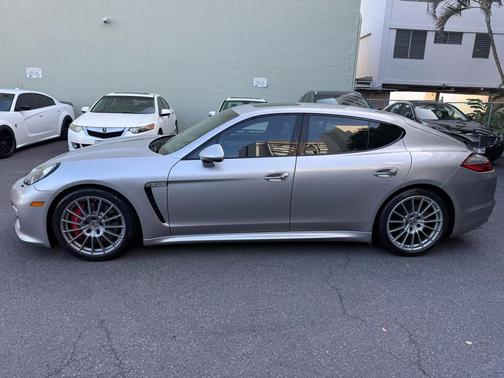 2013 Porsche Panamera GTS