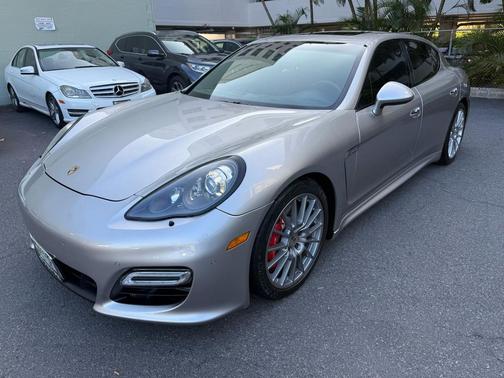 2013 Porsche Panamera GTS