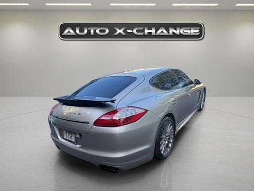 2013 Porsche Panamera GTS