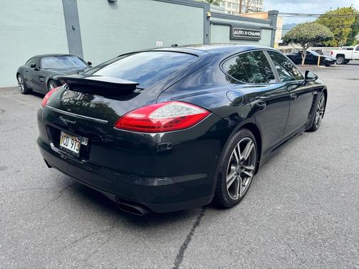 2012 Porsche Panamera 4
