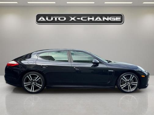 2012 Porsche Panamera 4