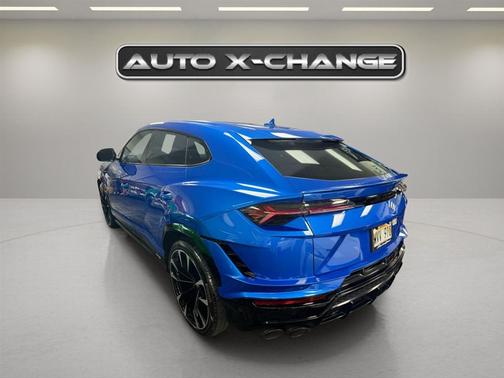 2023 Lamborghini Urus S AWD