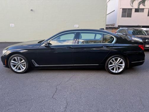 2016 BMW 750 i xDrive