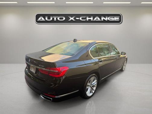 2016 BMW 750 i xDrive