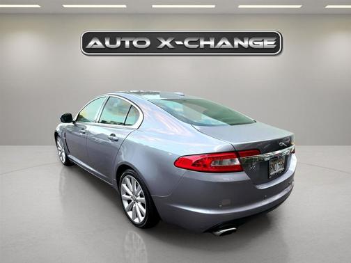 2011 Jaguar XF R