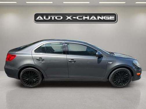 2012 Suzuki Kizashi 4dr Sdn CVT FWD SE