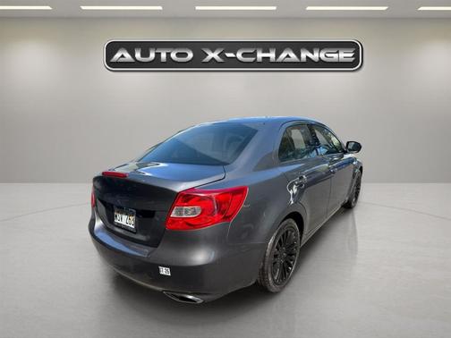 2012 Suzuki Kizashi 4dr Sdn CVT FWD SE