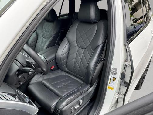 2023 BMW X5 sDrive40i Sports Activity Vehicle