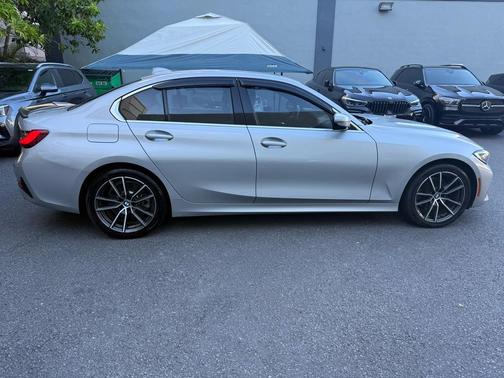 2020 BMW 330 330i Sedan