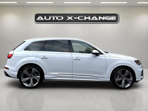 2021 Audi Q7 55 Prestige