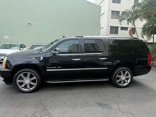 2011 Cadillac Escalade ESV Base