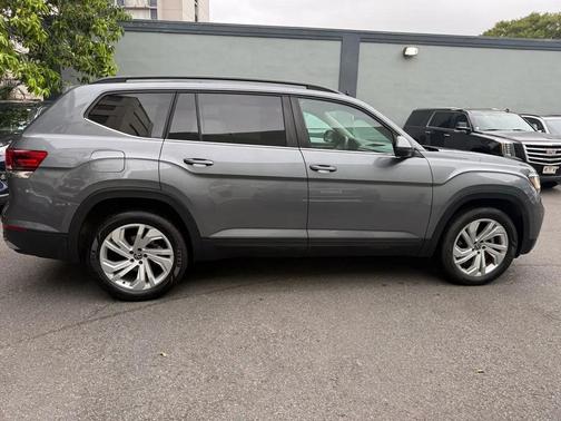 2023 Volkswagen Atlas 3.6L SE w/Technology