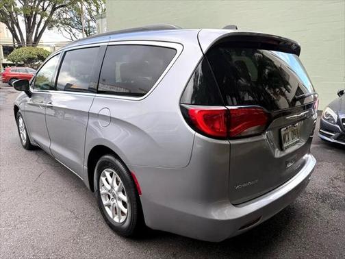 2021 Chrysler Voyager LXI