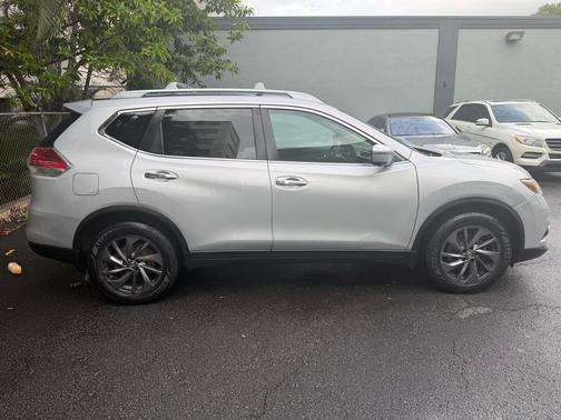 2016 Nissan Rogue SL