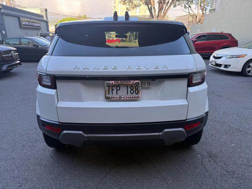 White 2017 Land Rover Range Rover Evoque SE