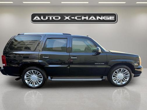 2005 Cadillac Escalade Base