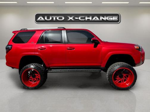 2022 Toyota 4Runner SR5
